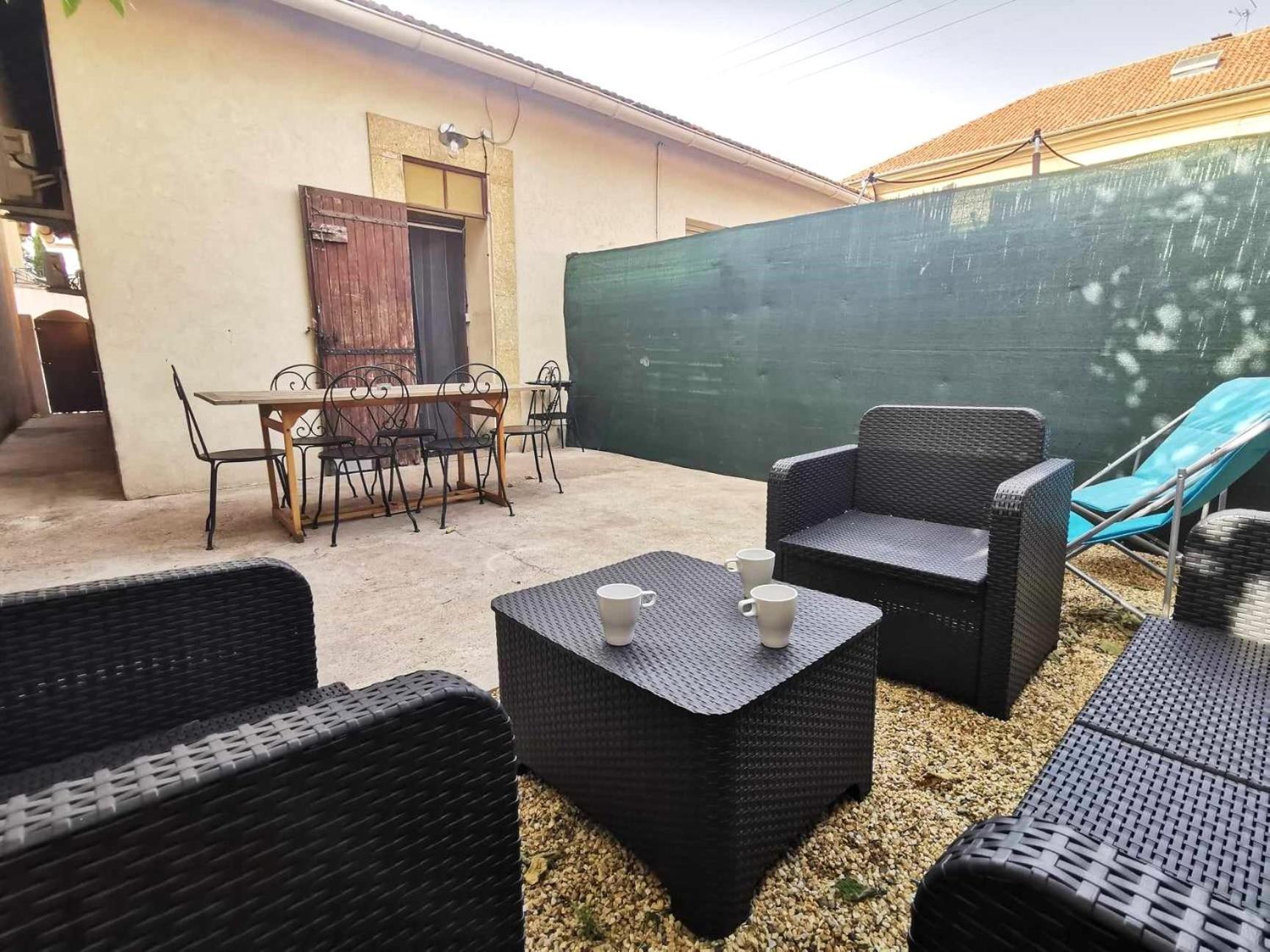 Ferienwohnung L'Hypercentre - Clim - Terrasse - Wifi Miramas Exterior foto